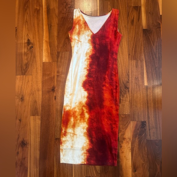 Isabel de Pedro Red Tie Dye Knee Length Bodycon Dress; Fits like S - Picture 3 of 9